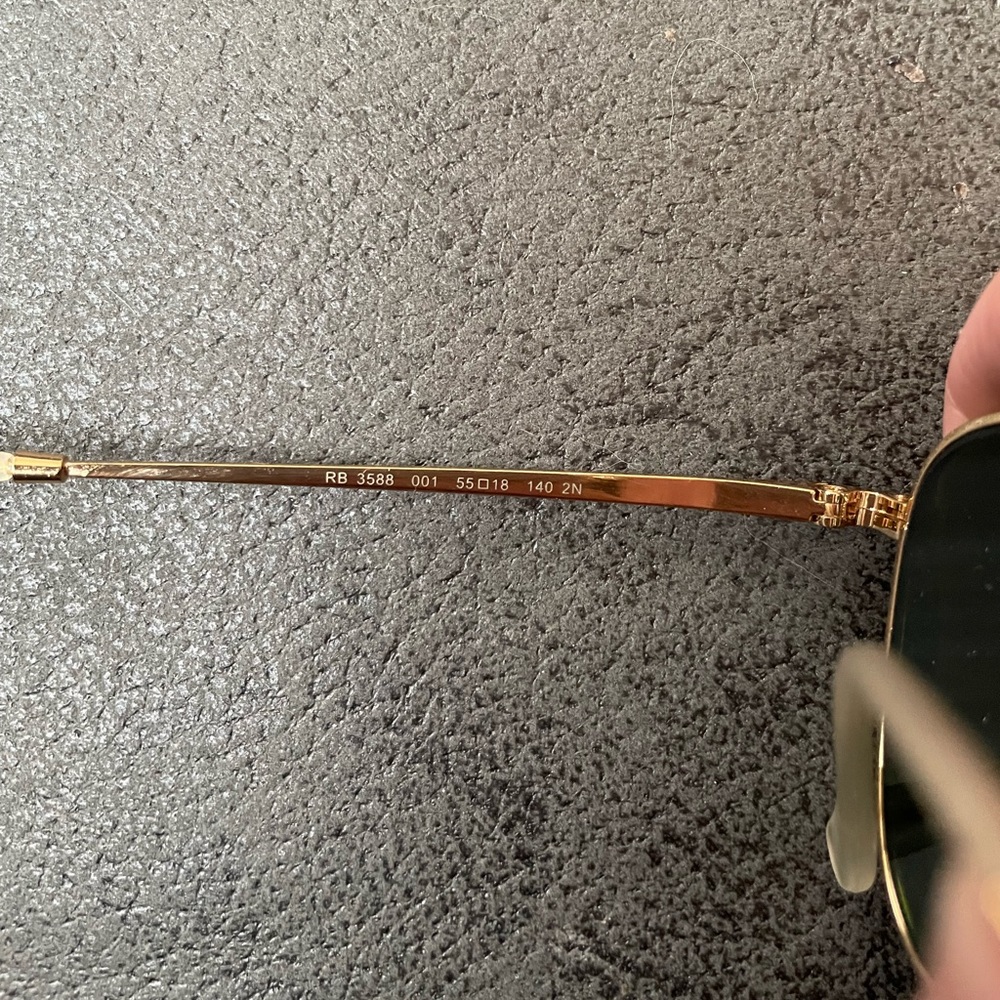 In perfect condition raybans - Picture 5 of 5